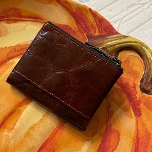 Beautiful soft leather wallet. Can be used for men or women